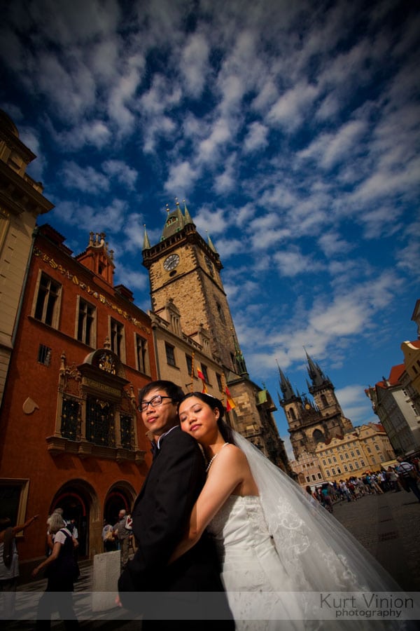 Prague pre wedding photographers / Winnie & Chiu portrait session in Old Town Square