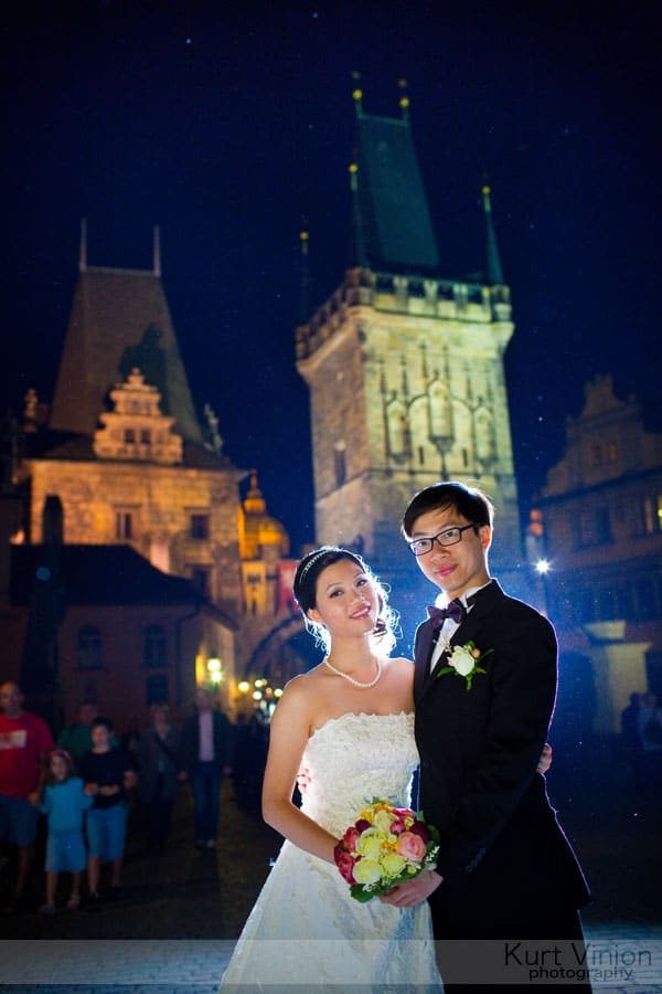 Prague pre wedding photographers / Winnie & Chiu portrait session at the Charles Bridge
