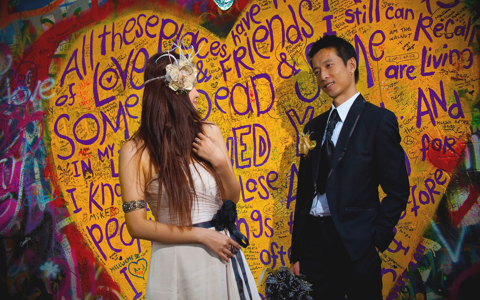 Prague pre weddings / Yvonne & Raymond / stylish portrait session at the John Lennon Wall