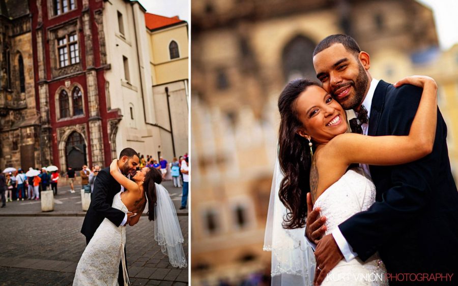 Elopement wedding Prague: Leslie & Anthony wedding photography at Old Town Square