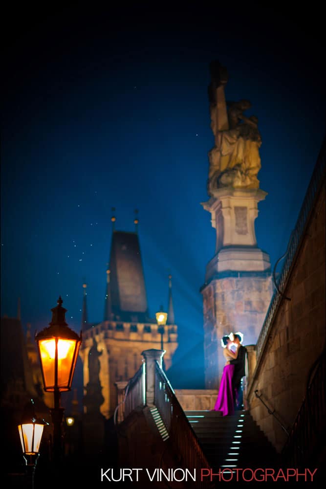 Prague pre wedding: Janice & Joel portrait session at the Charles Bridge at night