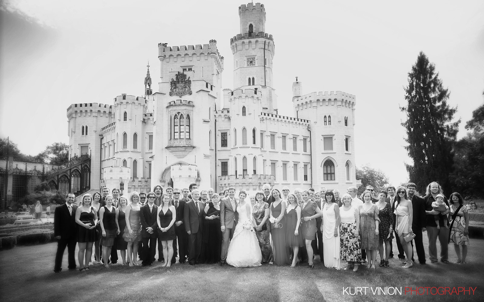 Hluboka nad Vltavou Castle wedding with Katya & Martina