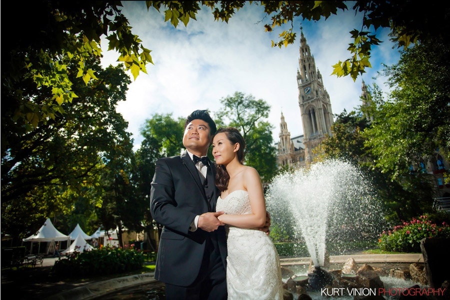 Vienna Pre-Wedding Photographer / Mavis & Henry portraits in the center of Vienna