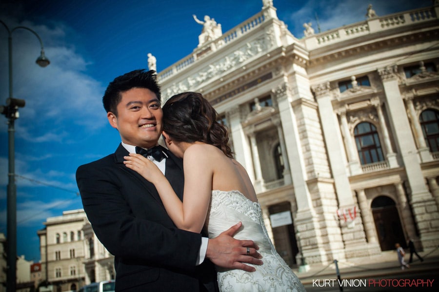 Vienna Pre-Wedding Photographer / Mavis & Henry portraits in the center of Vienna