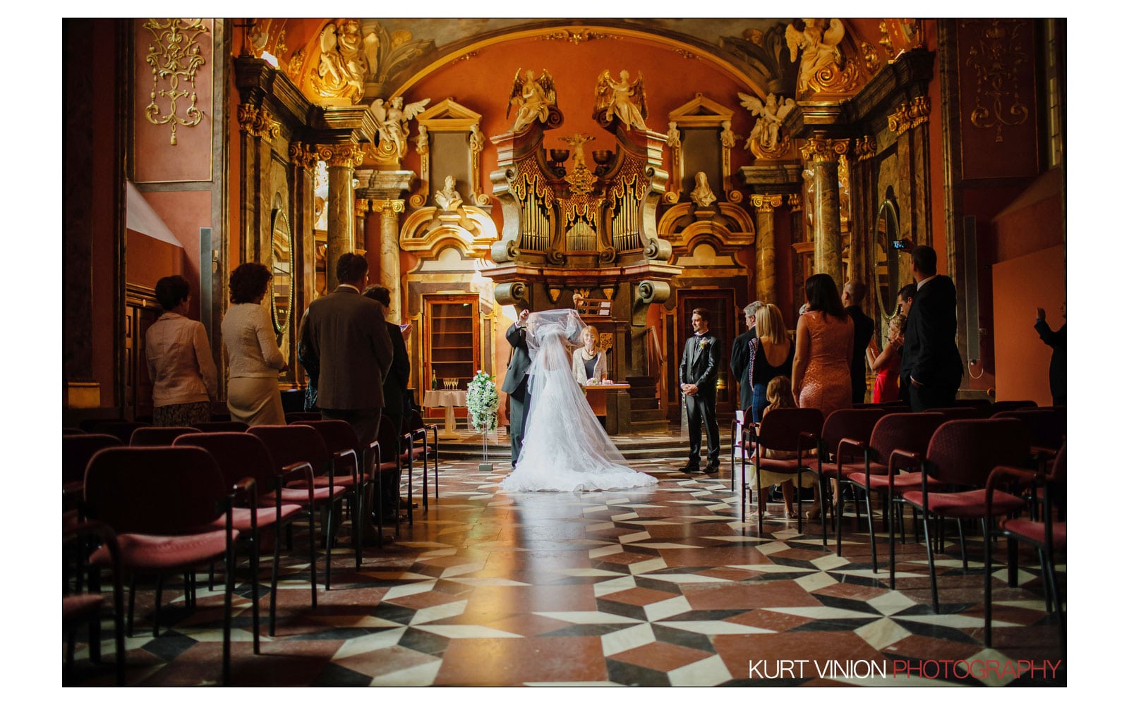 Prague Clementinum wedding / Jess + James - wedding pictures