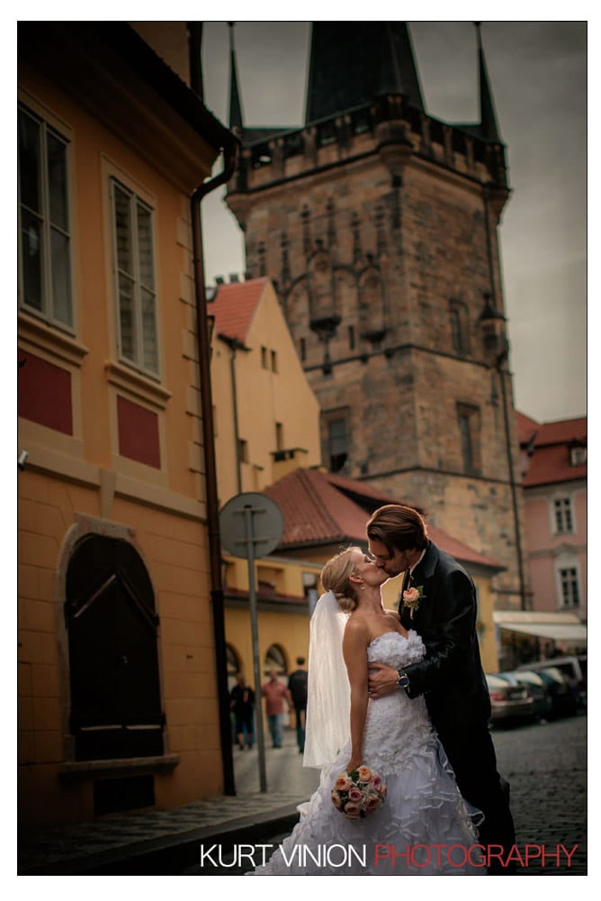 Prague Clementinum wedding / Jess + James - portraits near the Charles Bridge 