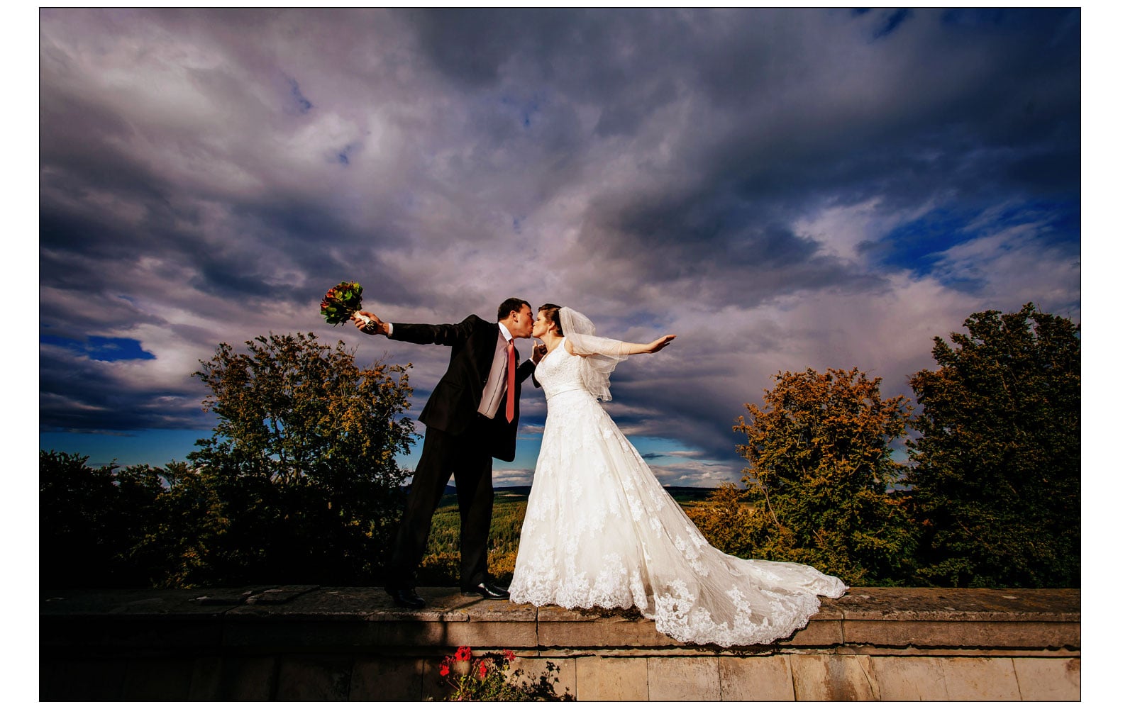 Castle Zbiroh Wedding / Paola & Alexei / wedding portraits