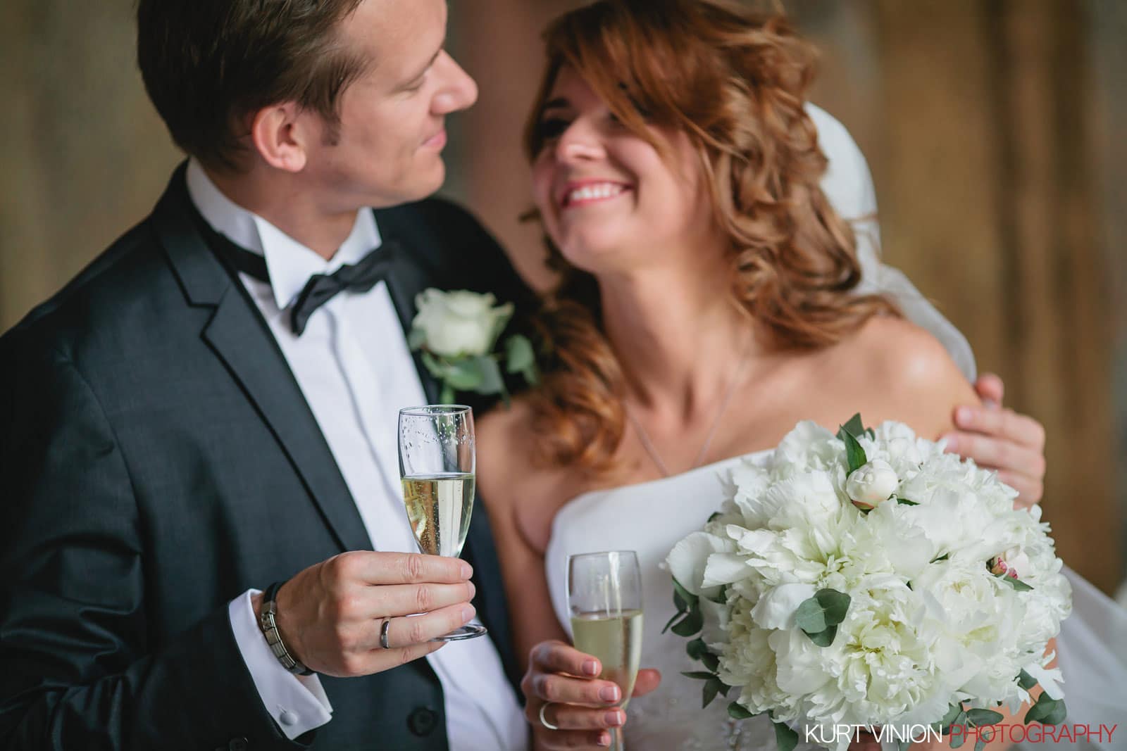 Elopement wedding Prague / Vrtbovska Garden / Polya & Dirk wedding photos at Vrtba