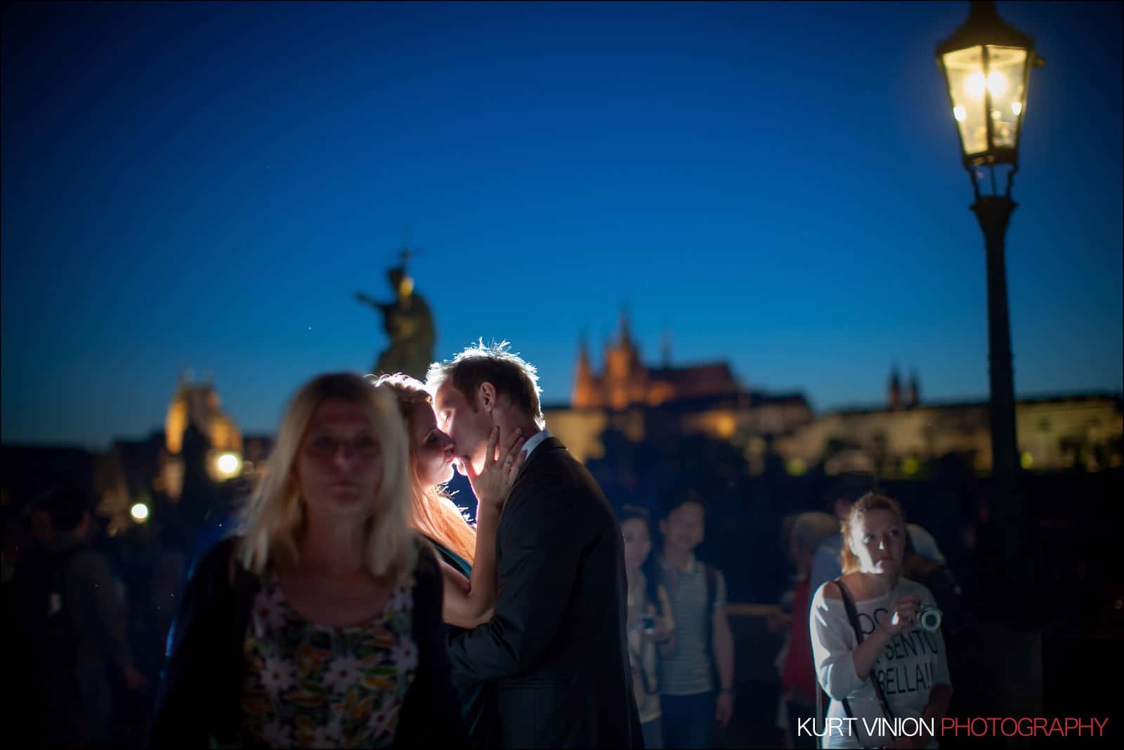 Elopement wedding Prague / Polya & Dirk wedding romantic portraits atop the Charles Bridge