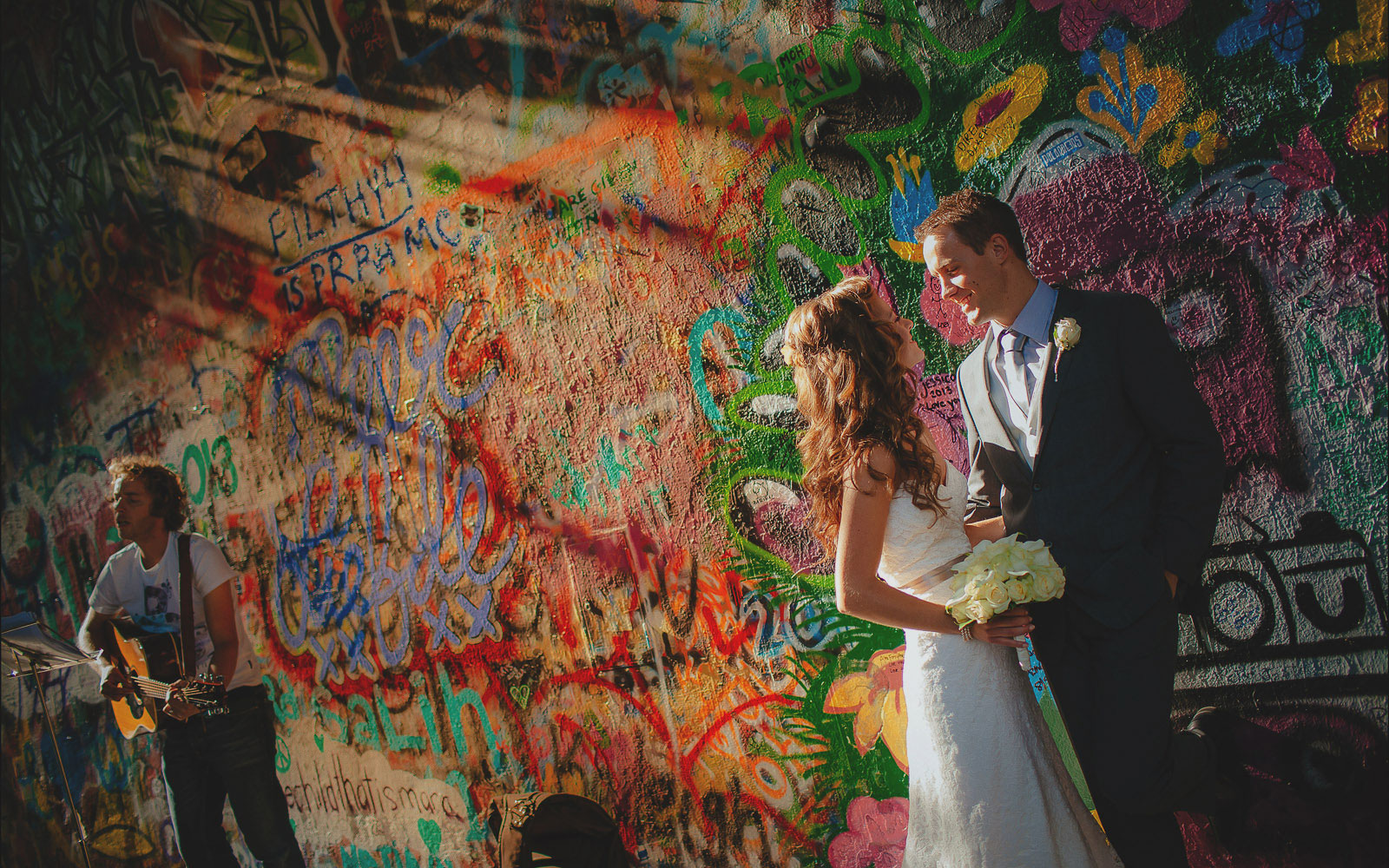 Prague wedding photographers / R&B wedding photographs at the John Lennon Wall