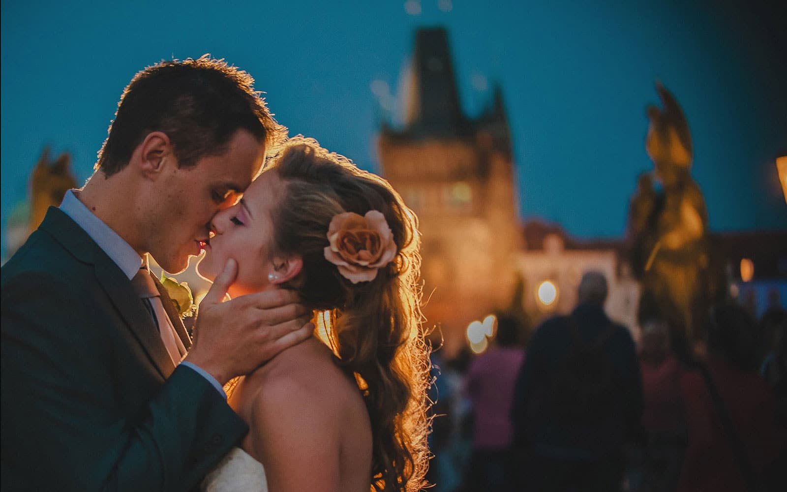 Prague wedding photographers / R&B wedding photographs atop the Charles Bridge