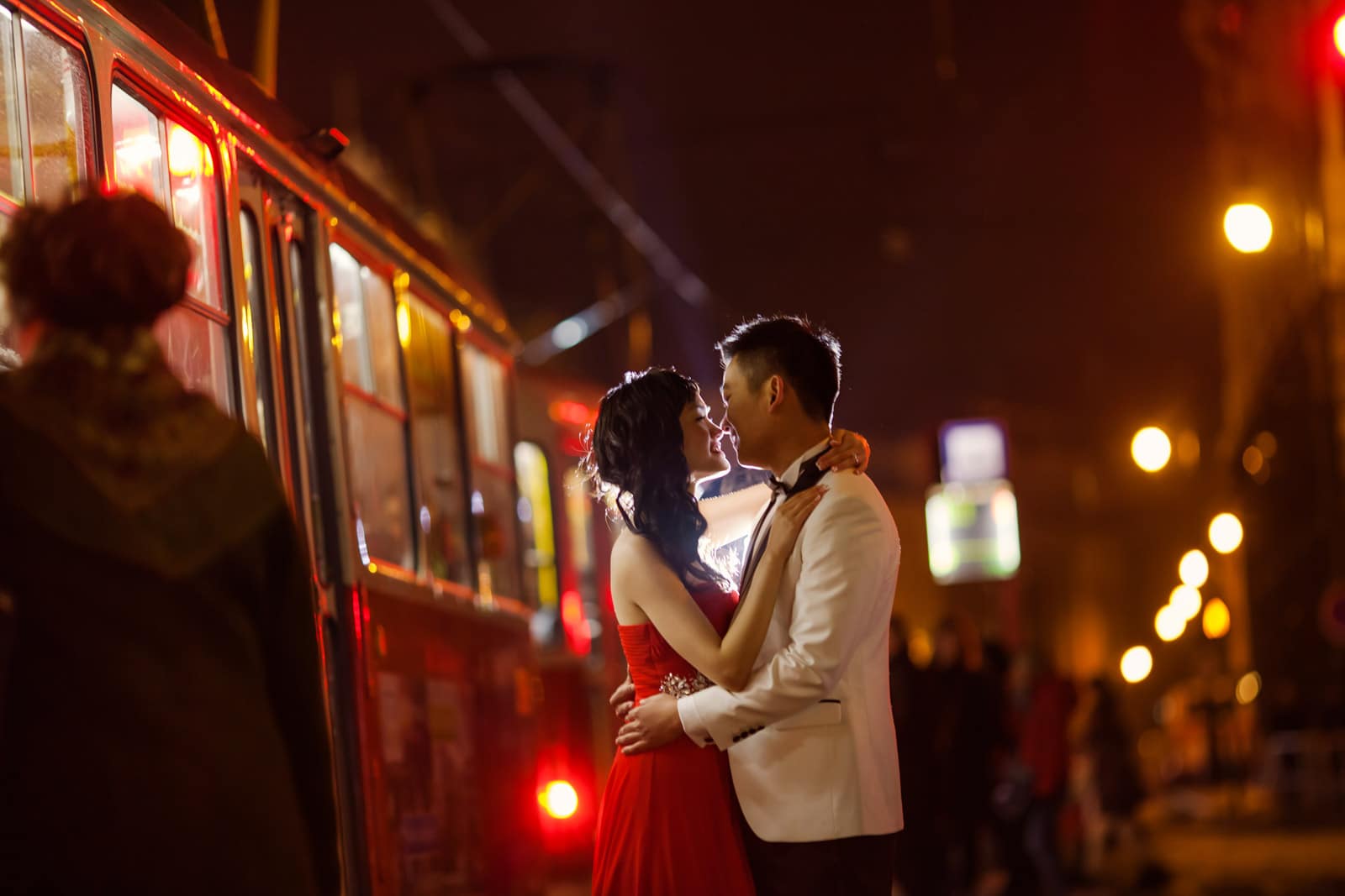 Prague pre wedding / Suki & Steven / night portraits in Prague