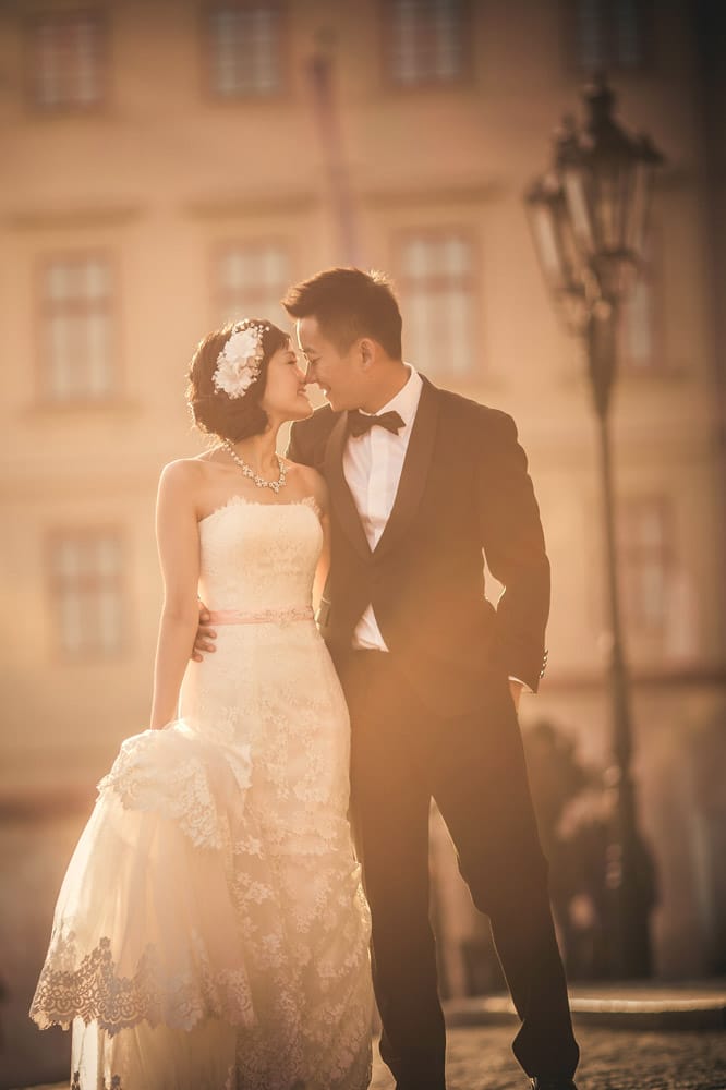 Prague pre wedding / Suki & Steven / wedding portraits at Prague Castle