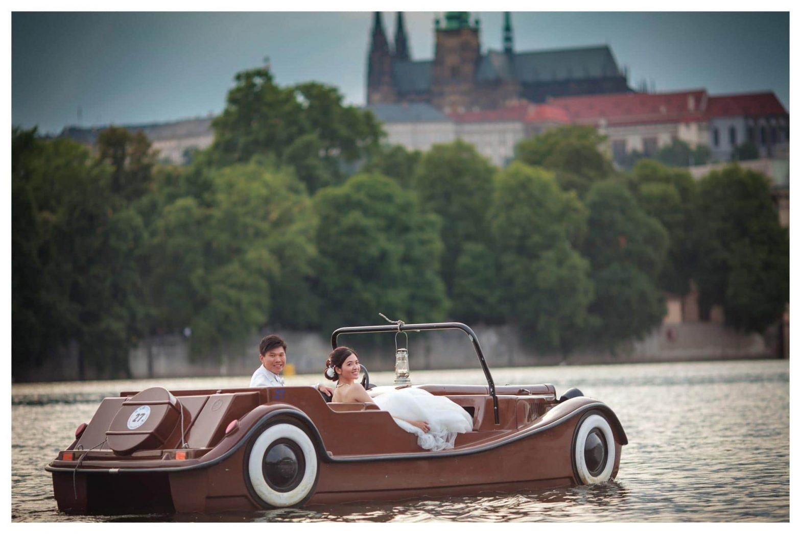 Prague pre wedding / Yannes & Roy portrait session
