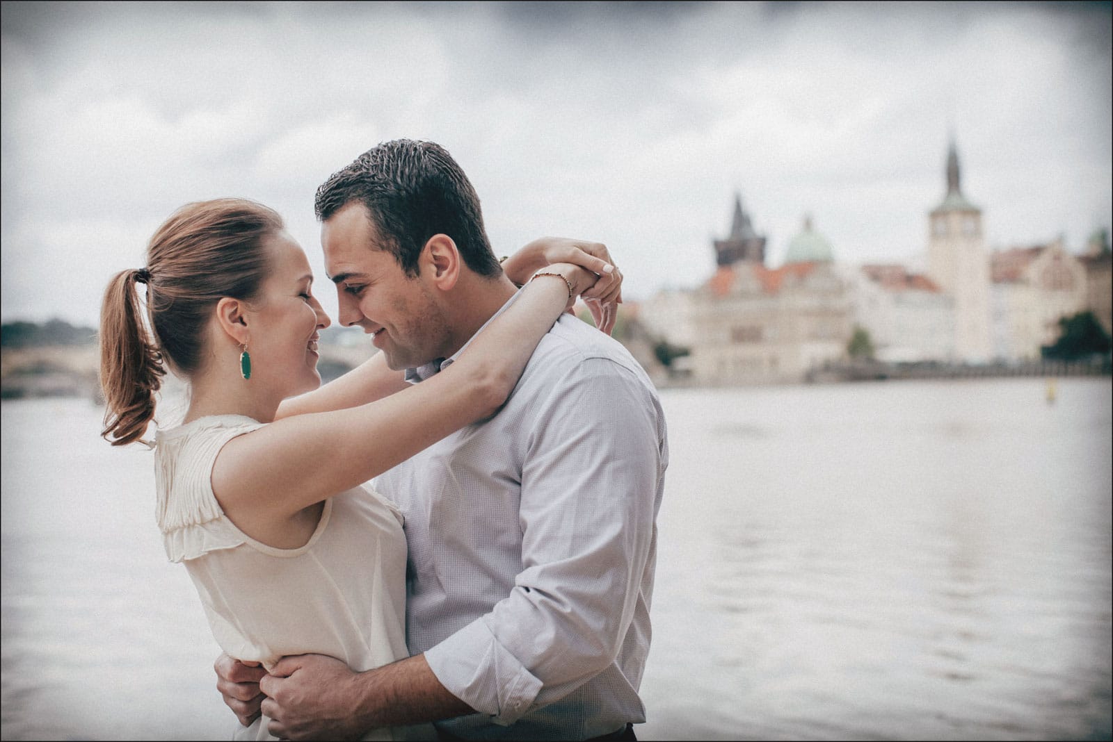 Lifestyle portraits Prague / T & M / portrait photography