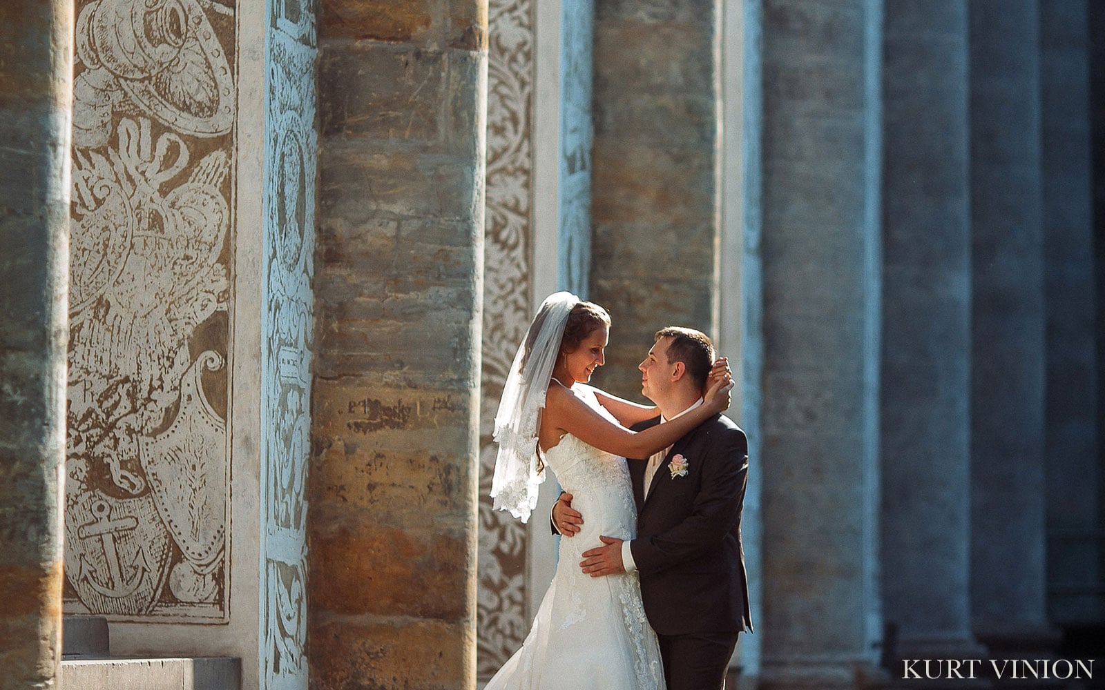 Castle Konopiste wedding / Oksana & Vladislav wedding day photography at Prague Castle