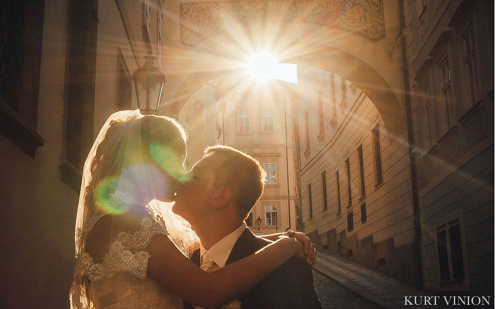 Castle Konopiste wedding / Oksana & Vladislav wedding day photography in Mala Strana