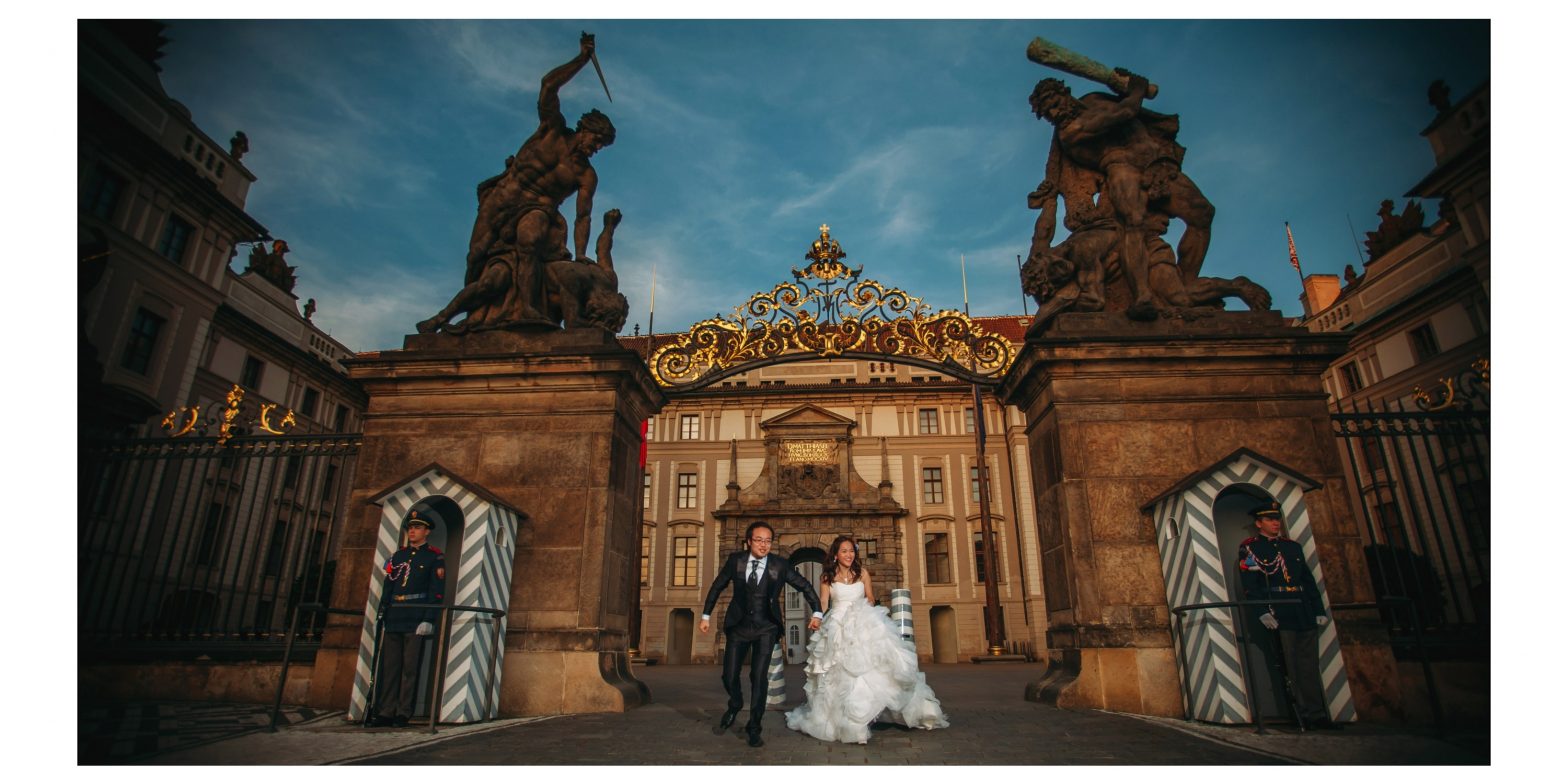 Prague Castle Portrait session / Sherry & Ken pre wedding photography