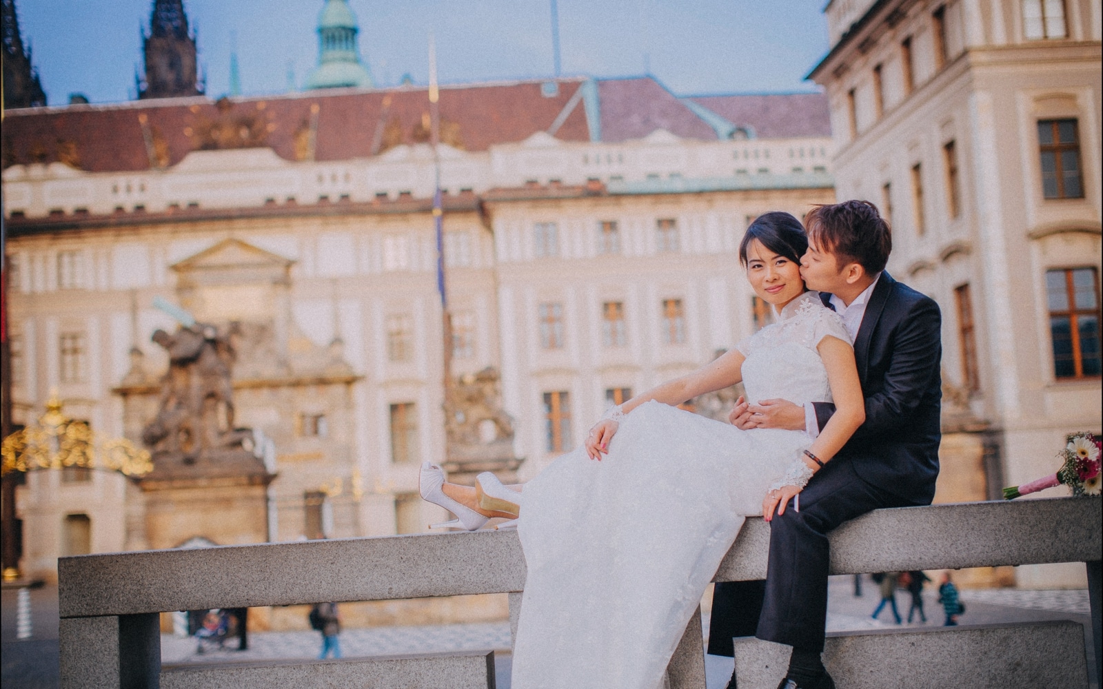 Prague pre wedding / Sharon & Danny Fall portraits session at Prague Castle