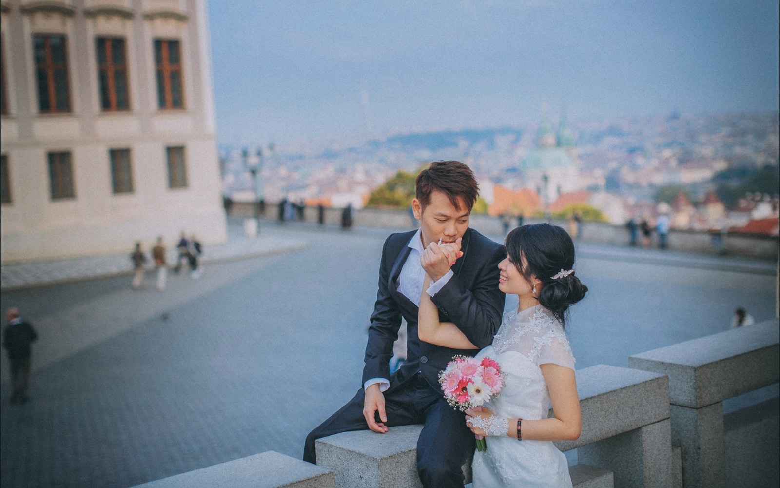 Prague pre wedding / Sharon & Danny Fall portraits session at Prague Castle