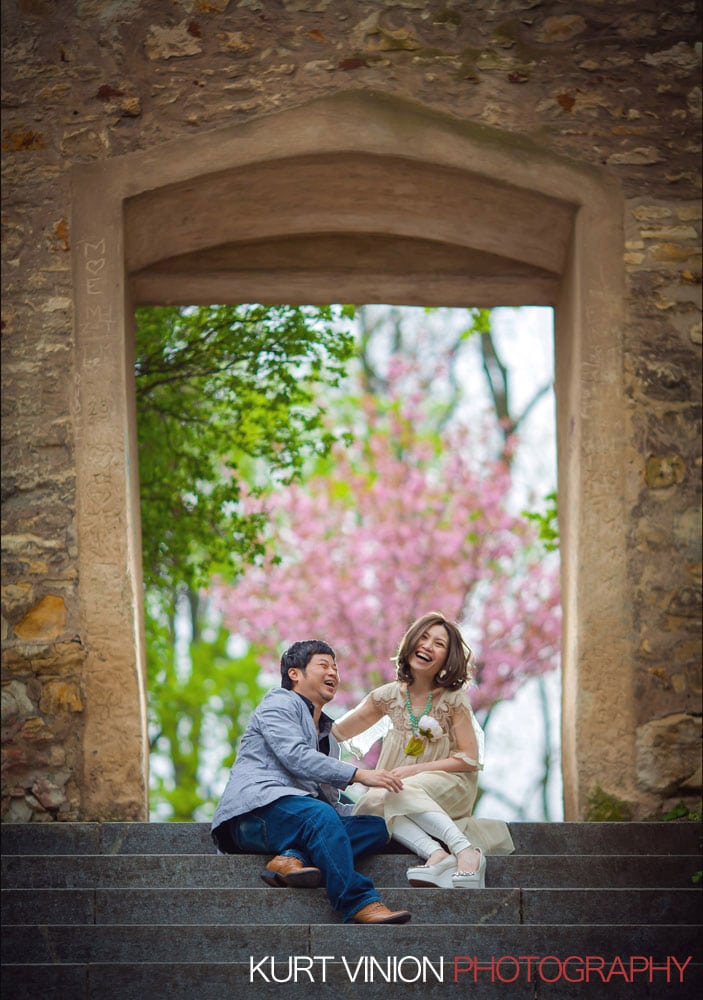 Prague pre wedding / Shirley & Green / photography under the cherry blossom trees at Petrin hill