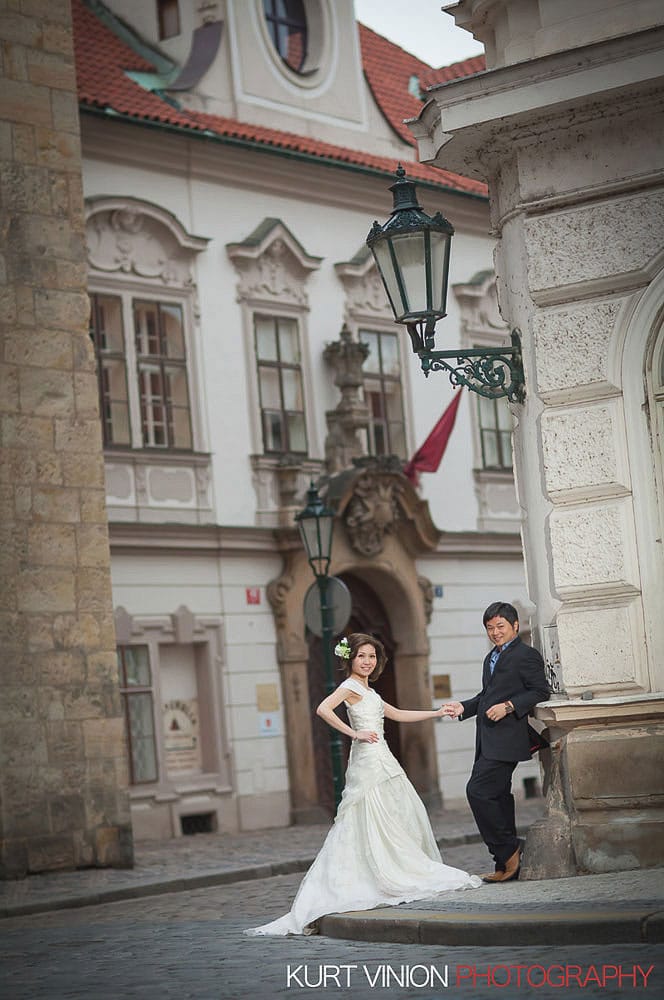 Prague pre wedding / Shirley & Green / photography in Mala Strana