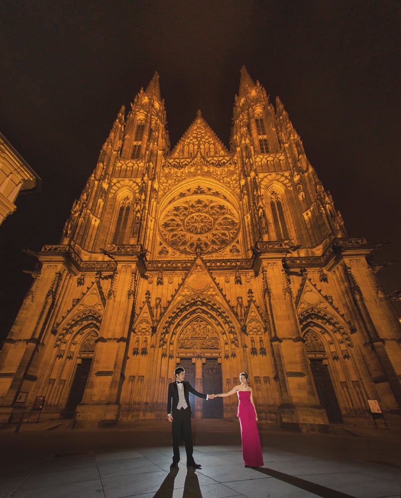 Prague pre wedding / Winona & Erik / portraits in front of St. Vitus Cathedral