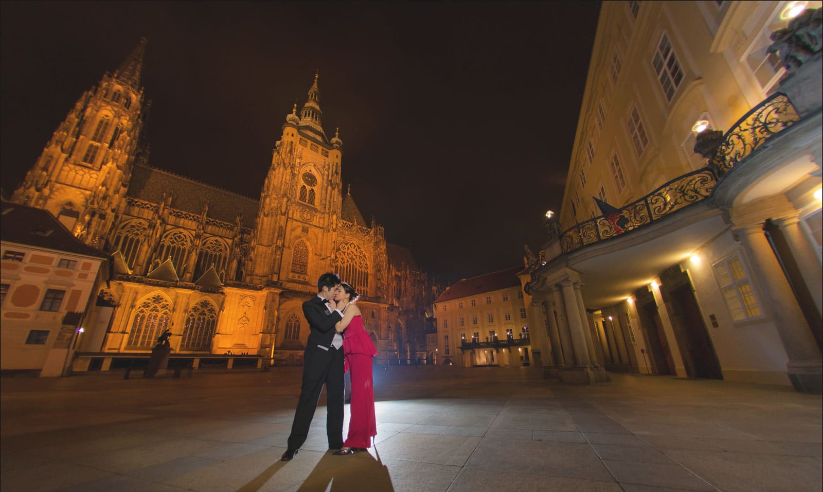 Prague pre wedding / Winona & Erik / portraits at Prague Castle 