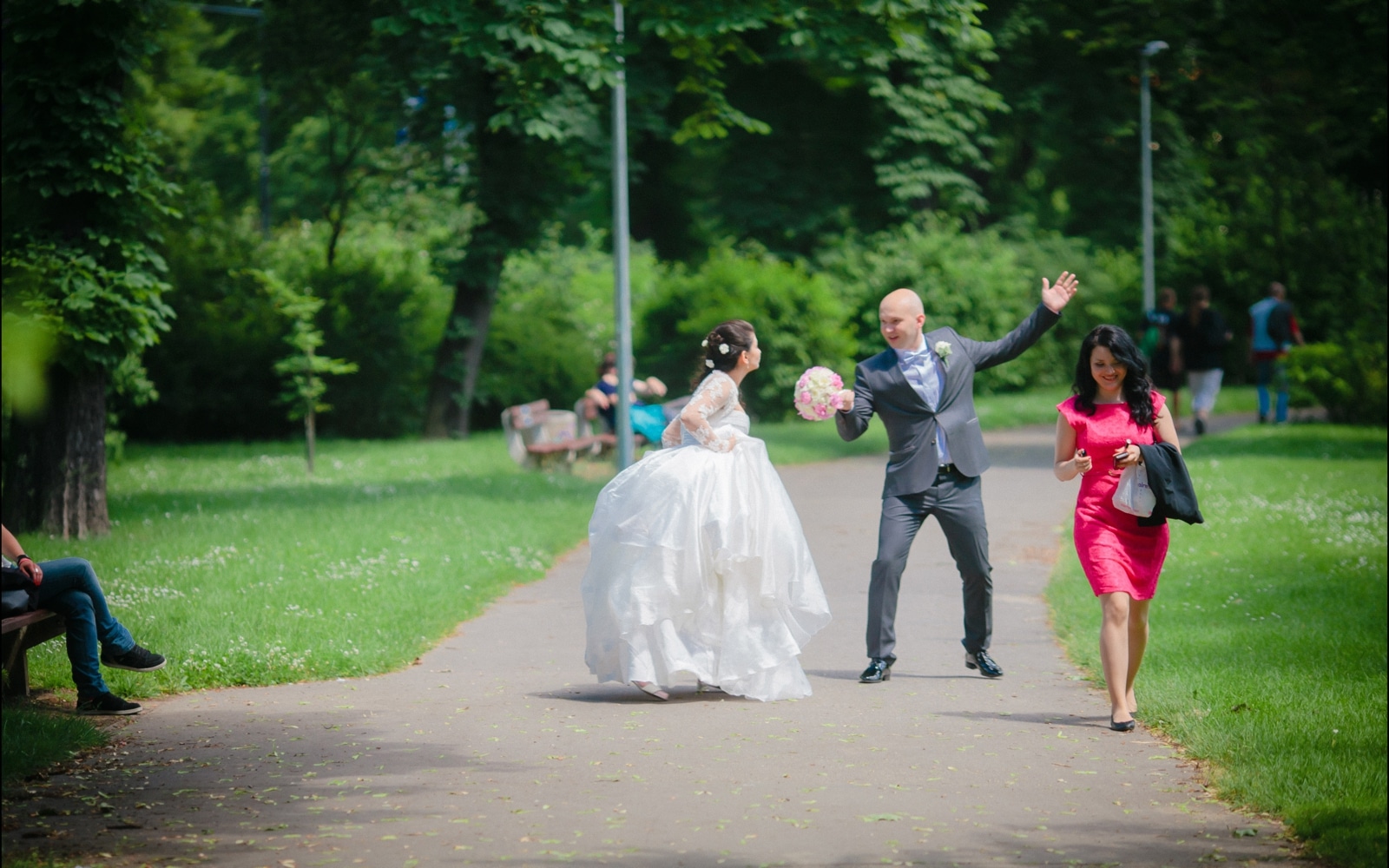 Prague weddings / L&M / wedding day photos