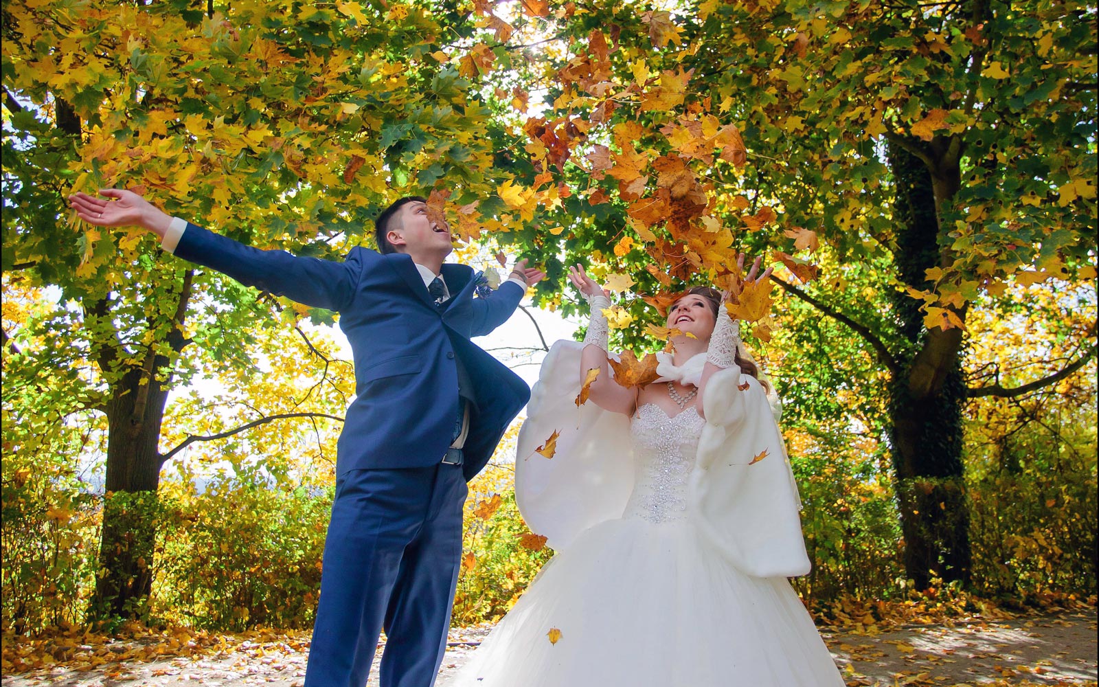 Castle Hluboka nad Vltavou weddings / O & A / wedding photography