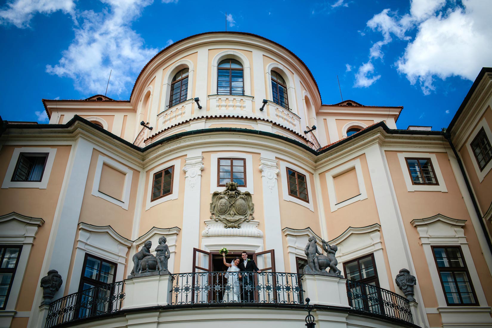 Chateau Liblice wedding - AL - wedding day photography