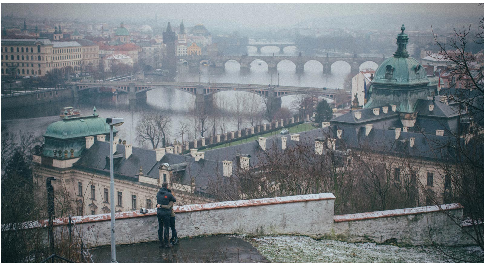 marriage proposal prague: N & J / photography session