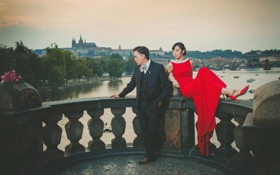 a summer pre wedding portrait session in Prague with C&L from Macau, by American photographer Kurt Vinion