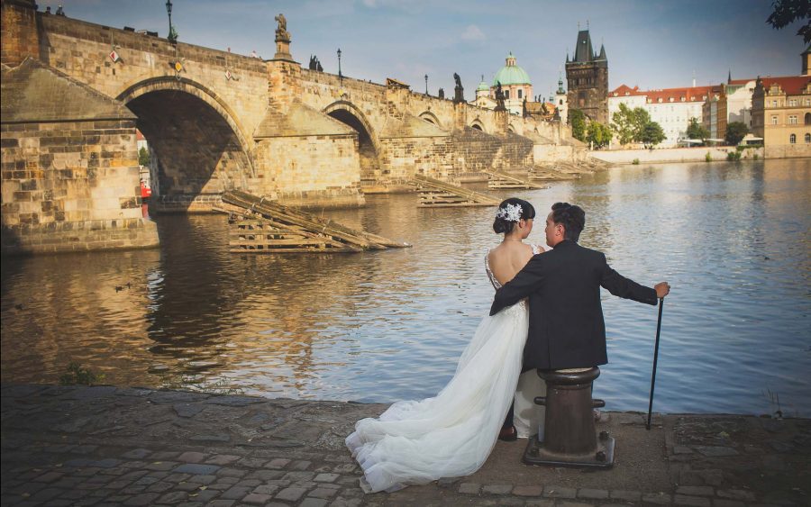 a summer pre wedding portrait session in Prague with C&L from Macau, by American photographer Kurt Vinion