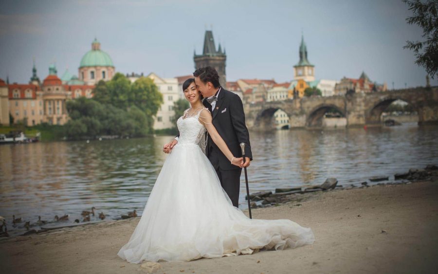 a summer pre wedding portrait session in Prague with C&L from Macau, by American photographer Kurt Vinion