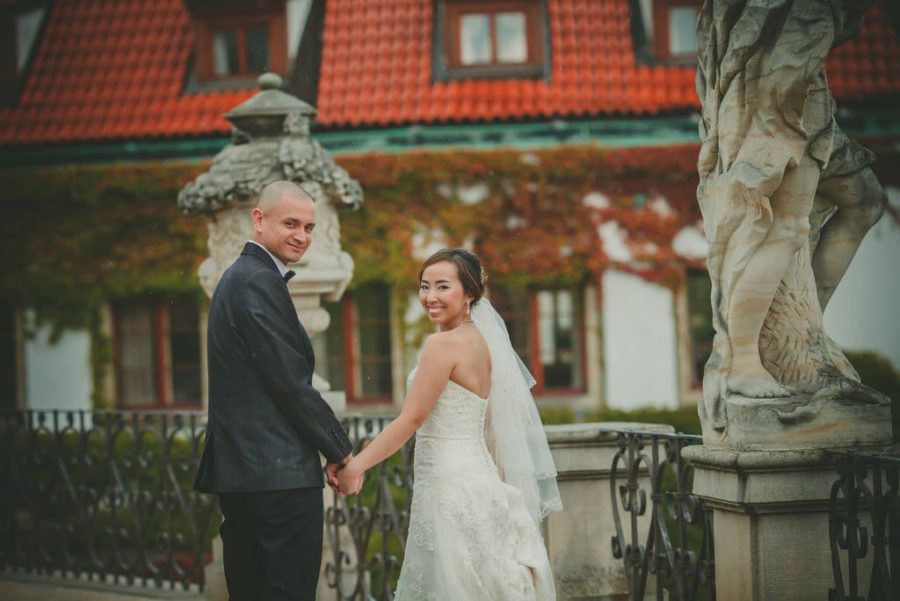 Prague weddings / J&J wedding day photos from Vrtba Garden / captured by American photographer Kurt Vinion