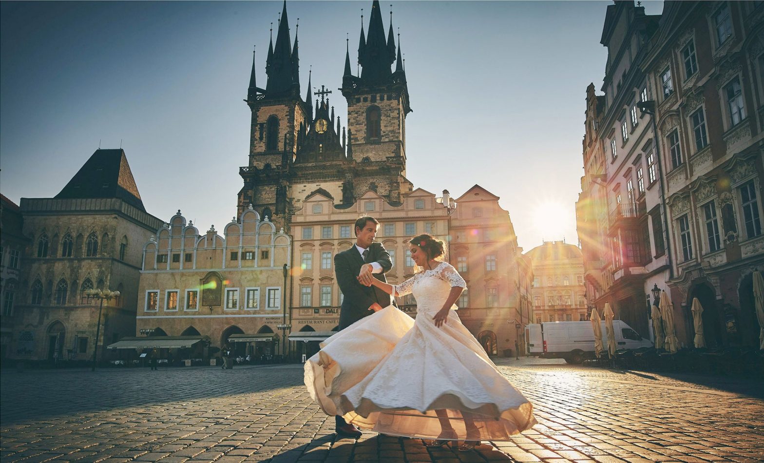 Grace & Lance: Prague Sunrise